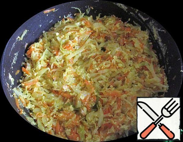 Stirring, cook for another minute until the egg hardens.