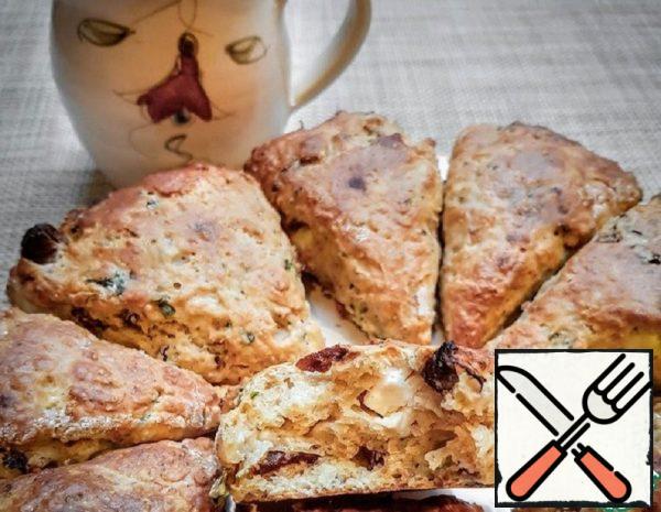 Scones with Feta and Sun-Dried Tomatoes Recipe