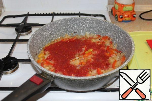 Add homemade tomato sauce.