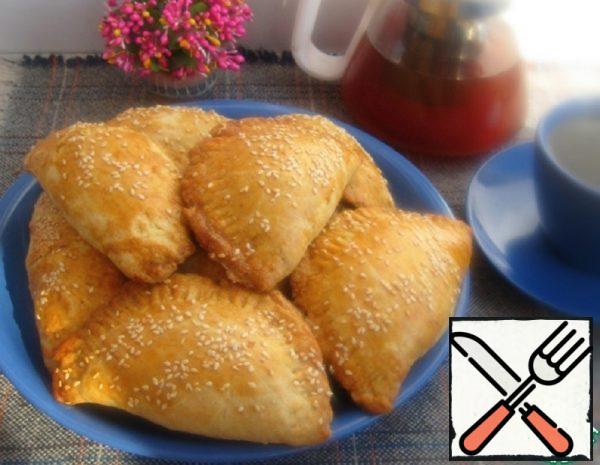 Snack  Pies with Cheese Filling Recipe
