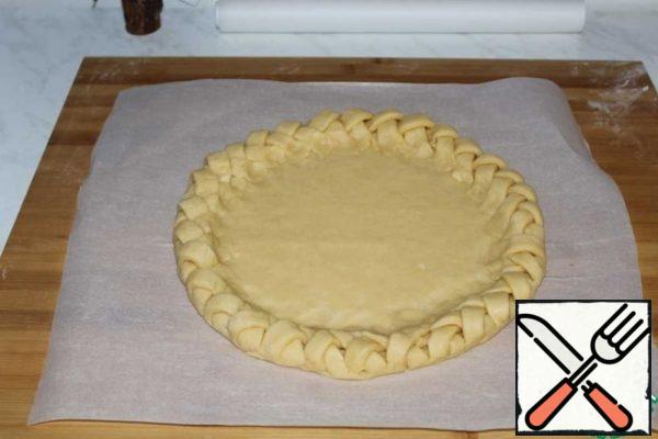 Trim the edges of the pie.
