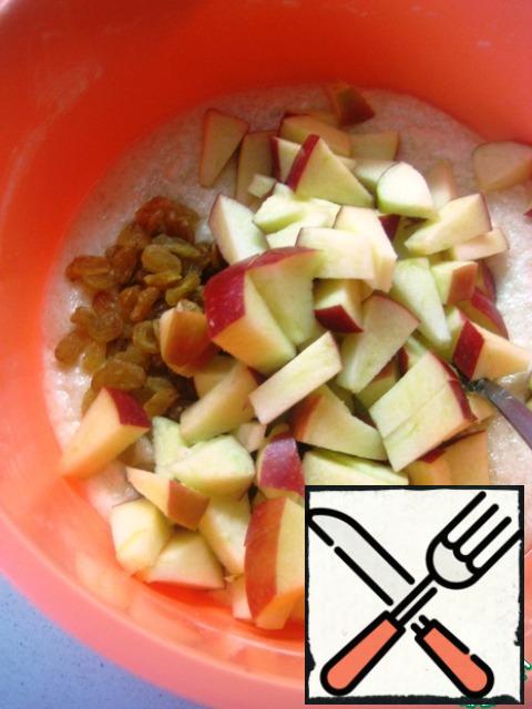 Add the raisins and Apple slices and mix gently.