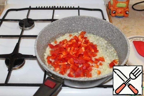 Then spread the bell pepper.