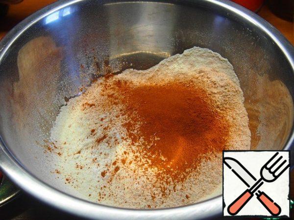 Add the cinnamon and stir.
Using whole-grain flour - if desired, you can bake a pie only from wheat flour-2.5 cups.