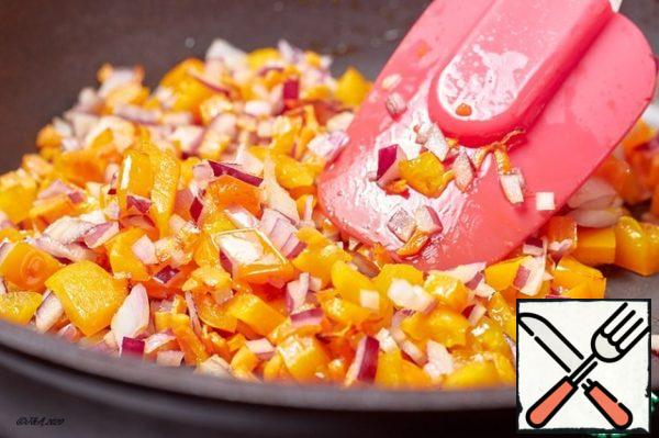 Fry everything together.