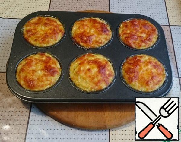 Bake in a preheated 180°C oven for 30-40 minutes.
We'll deal with this thing.
