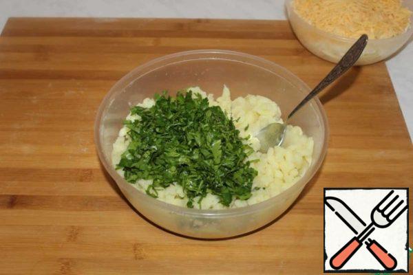 Add finely chopped parsley to the puree.