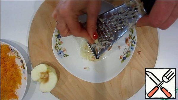 Grate Apple on a grater.