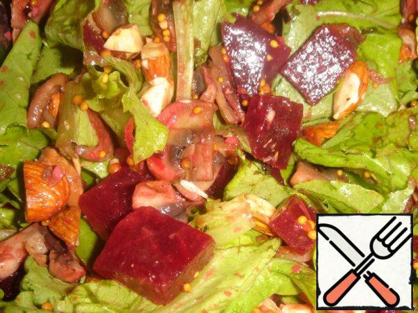 Beetroot Salad with Mushrooms and Almonds Recipe