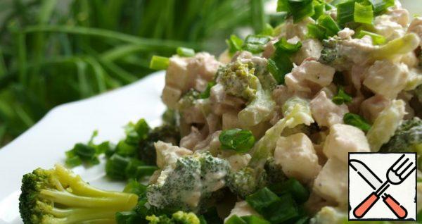 Salad with Broccoli, Chicken and Cheese Recipe