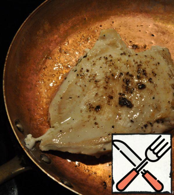 Fry the chicken breast.
