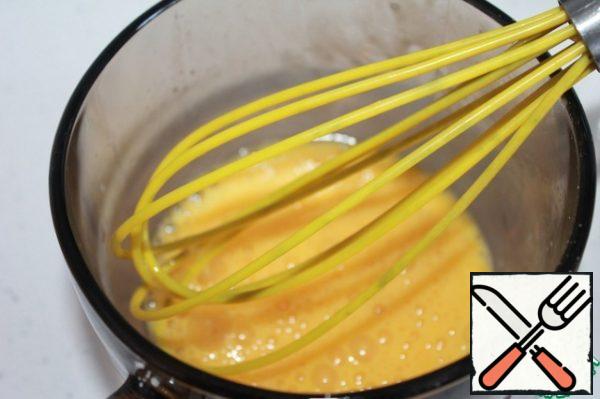 2 eggs whisk with 1 tbsp milk and a pinch of salt.