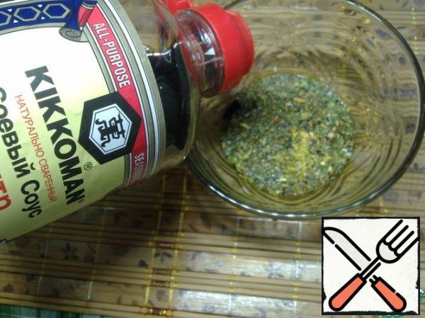 Mix the salad dressing with the remaining soy sauce.