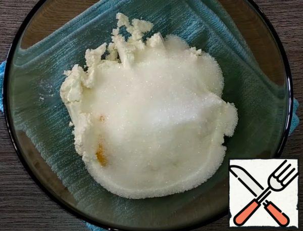 Add sugar, vanilla sugar and a pinch of salt.