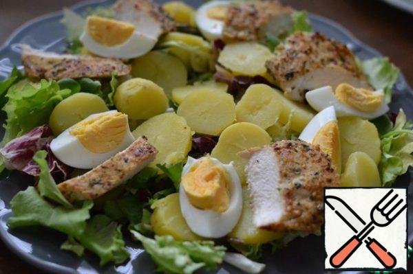 We spread strips of chicken fillet.