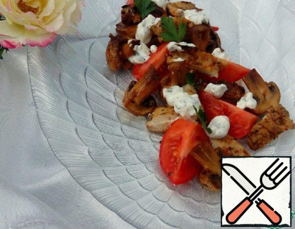Salad with Chicken, Mushrooms and Tomatoes Recipe