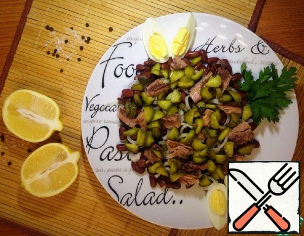 Protein Salad with Cucumbers Recipe