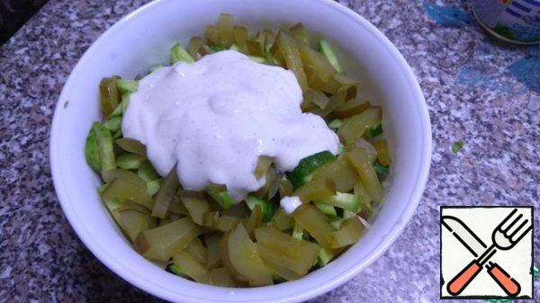 Season before serving.. (cucumber can give juice).