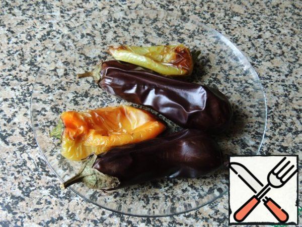 ideal for grilling, you can use a microwave oven. Vegetables will lose their attractiveness, but they will gain taste.