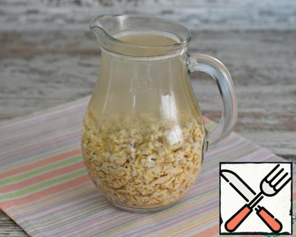 Rolled oats (NOT quick cooking!) pour boiling water at room temperature. Cover the container with a lid or food wrap and let it brew for 5-6 hours. (I leave for the night)