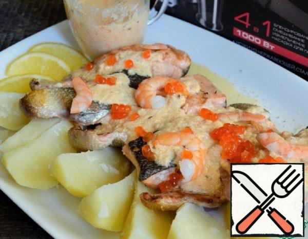 Grilled Chum Salmon with Shrimp and Cream Sauce Recipe