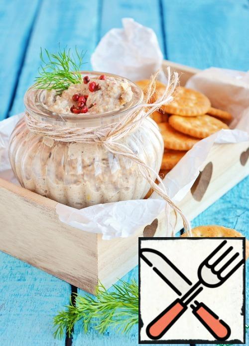 It tastes like pate made from canned fish. It can be spread simply on toast, served with crackers or stuffed with eggs. Budget meals can be very delicious!