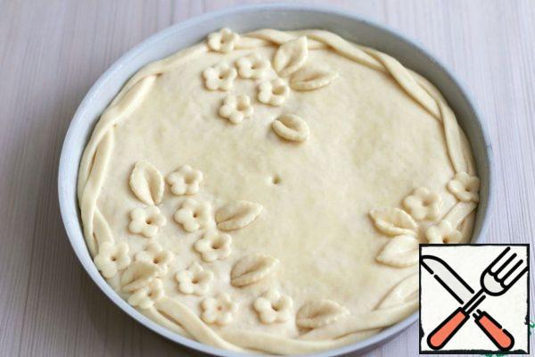 Arrange the pie to taste. Next, the surface of the cake is greased with beaten egg and set in a preheated oven to t180c for baking. Bake until nicely browned.