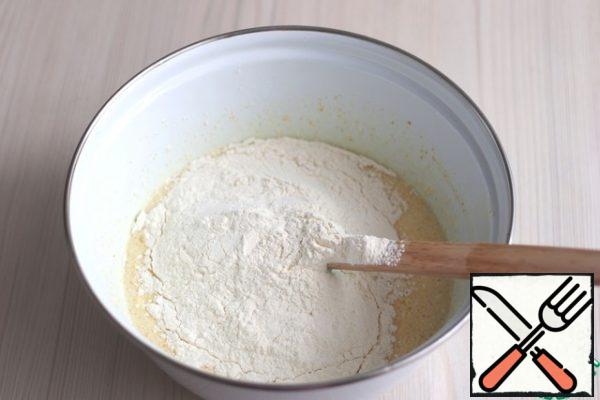 Then add the total amount of flour (160 gr.)