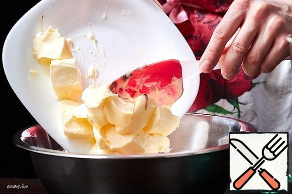 Bring the butter to a soft state.