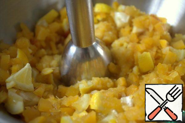 Then mix everything together for 5 minutes and whisk with a blender.