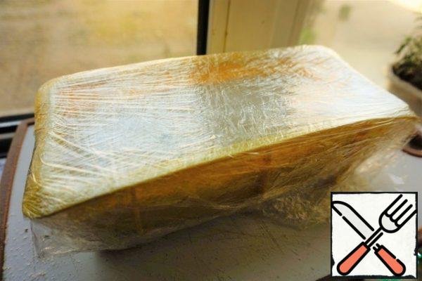 Cover with a lid or tighten with cling film and put in the freezer for a week.