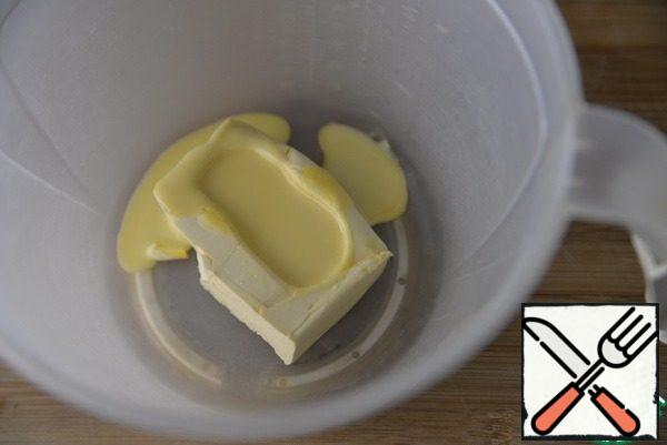 Heat the butter slightly in the microwave. Whisk with salt and sugar.