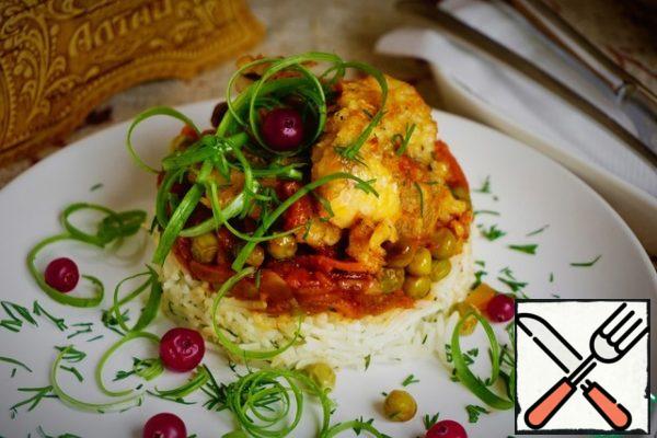 Lightly sprinkle with dill greens, garnish with onion spirals and cranberries.