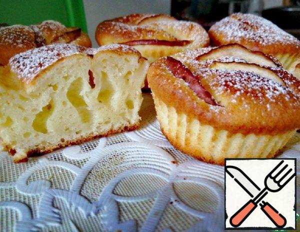 Tender Cottage Cheese Cupcakes with Apples Recipe