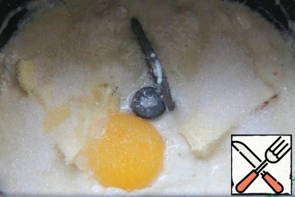 After 15 minutes, add the remaining dough ingredients to the bread baking dish. Set the dough preparation program (30 minutes of kneading plus 1 hour of proofing).