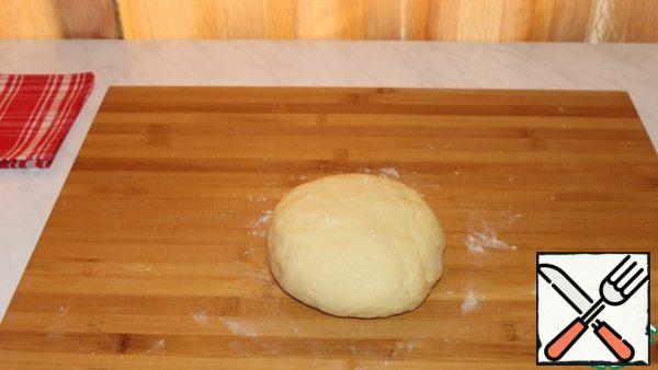 Knead the dough quickly. Transfer to a bag and put in the freezer for 20 minutes.