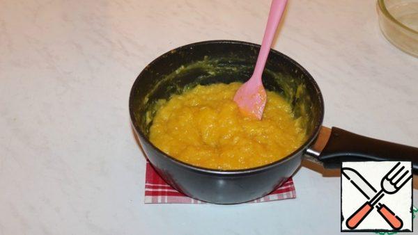 Cook until thickened. The filling has completely cooled down.