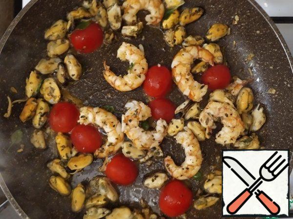 Add cherries. Fry for a while.