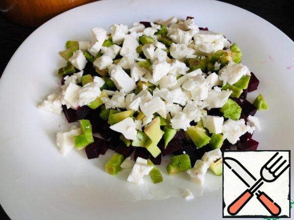 4. Then add goat cheese. You can also add cheese with mold.