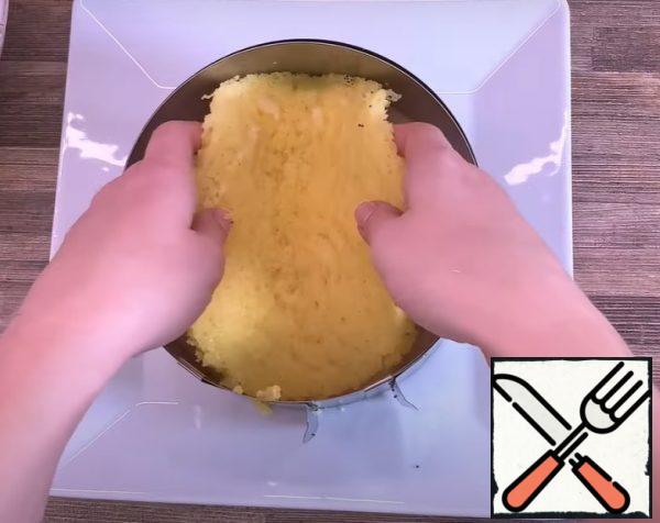 And spread the cream.
