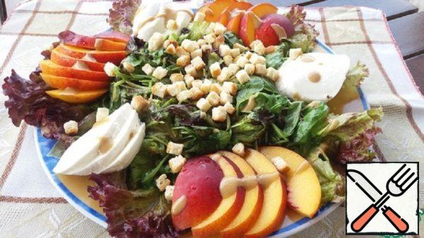 Salad with Nectarines and Mozzarella Recipe