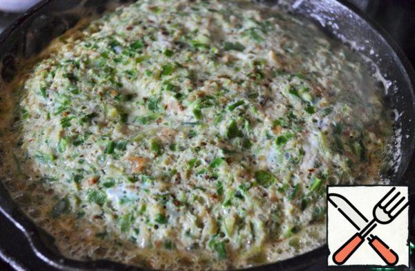 When compacting the mass, carefully turn it over and fry for a few more minutes.