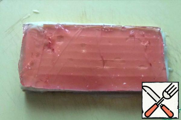 On any cakes, at your request, put jelly on top.