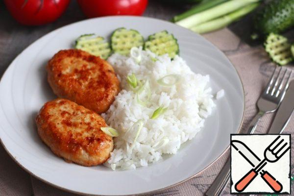 Serve your favorite side dish with the ready-made cutlets.