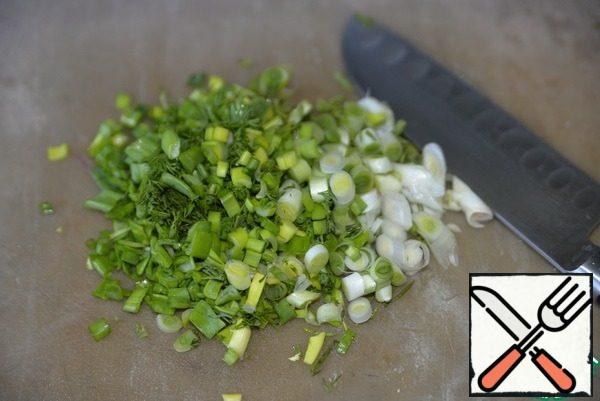 Also finely cut green onions and dill, you can take any favorite greens.