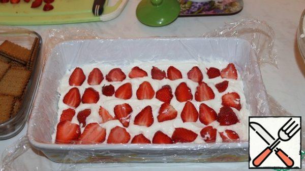 The layer of strawberries.