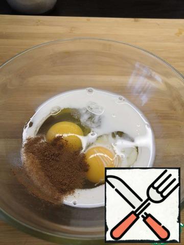 Whisk 3 eggs, milk and cinnamon to give a rich taste.
If you have a fresh loaf, add a couple of teaspoons of sugar.