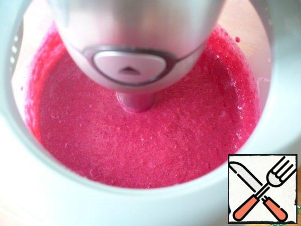 Chop all the ingredients with a blender until smooth.