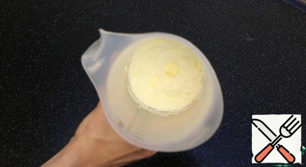 Softened butter whisk with salt until white.