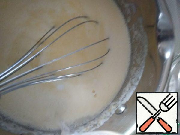 Add baking soda and boiling water. Stir. Leave for 5 minutes.